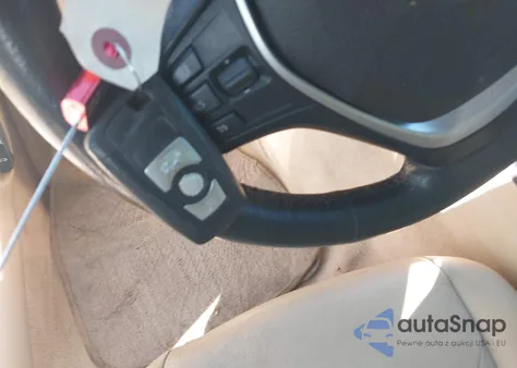 2015 BMW 328I xDrive z USA, uszkodzony, nr VIN WBA3B3G59FNT68437